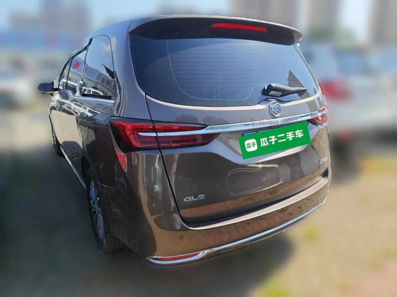 Buick GL8 2023 Land Executive Class Smart Enjoyment Model — миниатюра 4