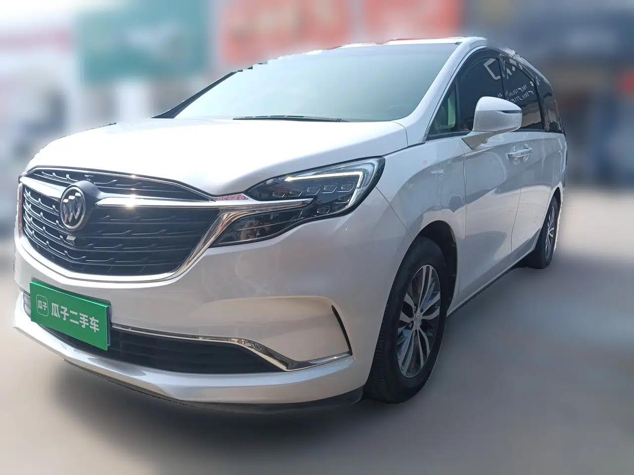 Buick GL8 2020 ES Land Cruiser 653T Comfort Edition — миниатюра 1