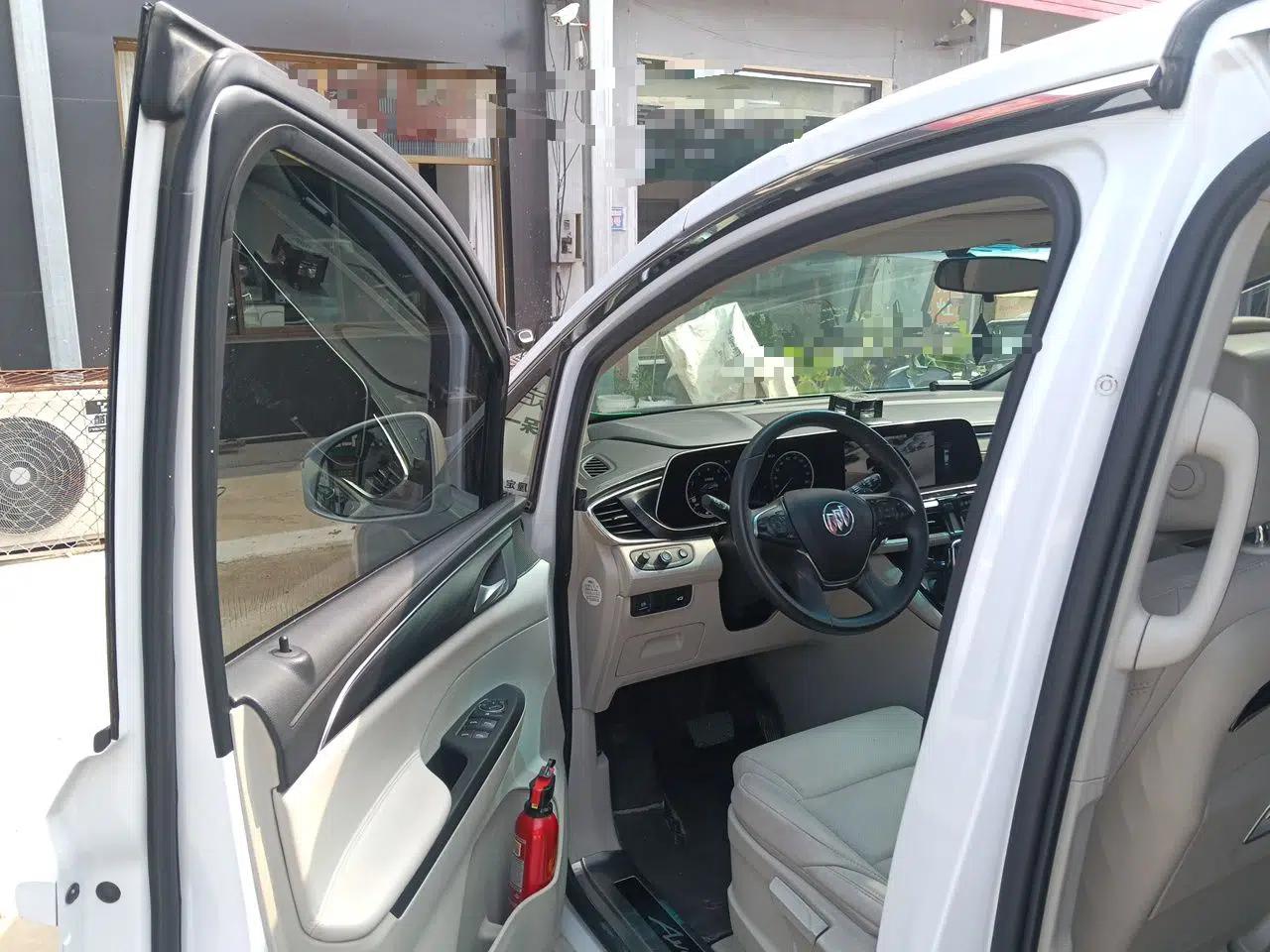 Buick GL8 2020 ES Land Cruiser 653T Comfort Edition — миниатюра 16