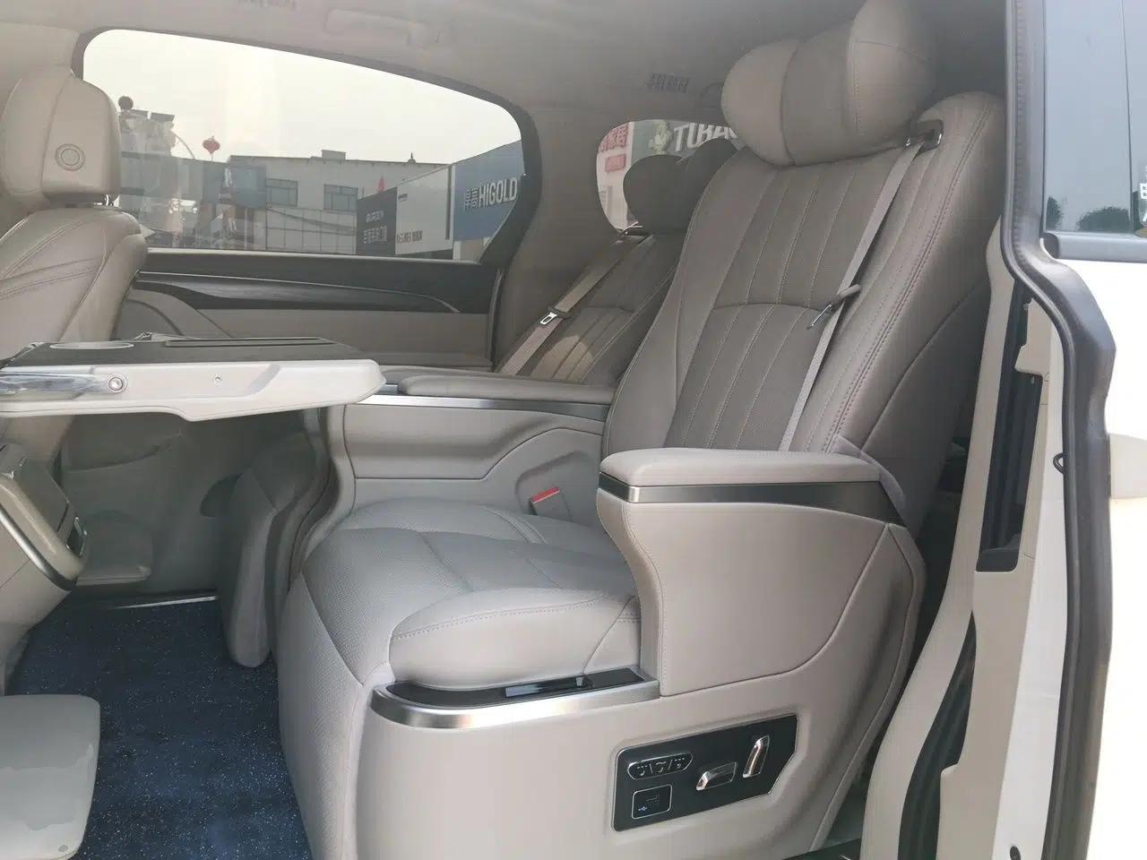 Buick GL8 2020 ES Land Cruiser 653T Comfort Edition — миниатюра 17