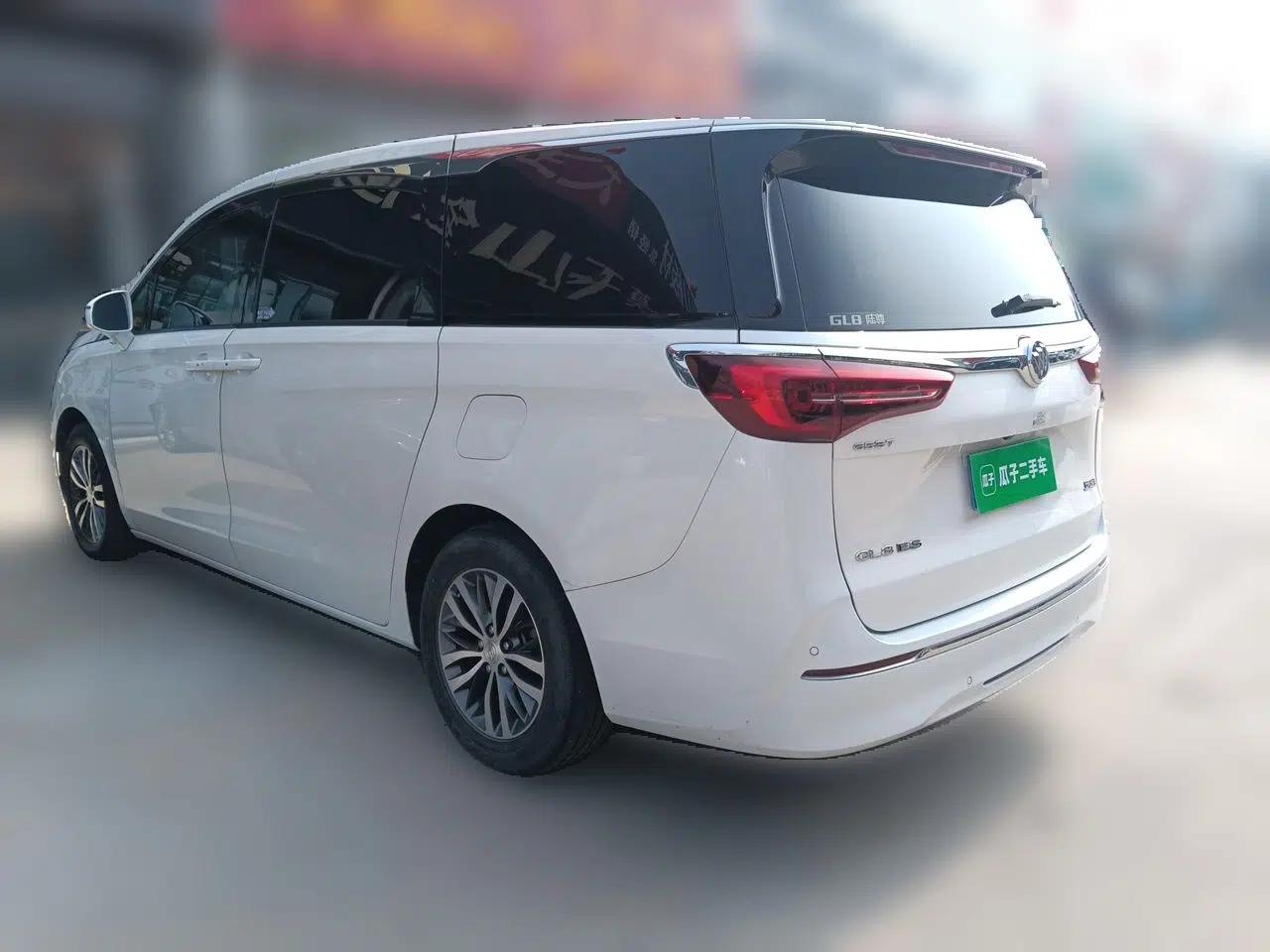 Buick GL8 2020 ES Land Cruiser 653T Comfort Edition — миниатюра 4