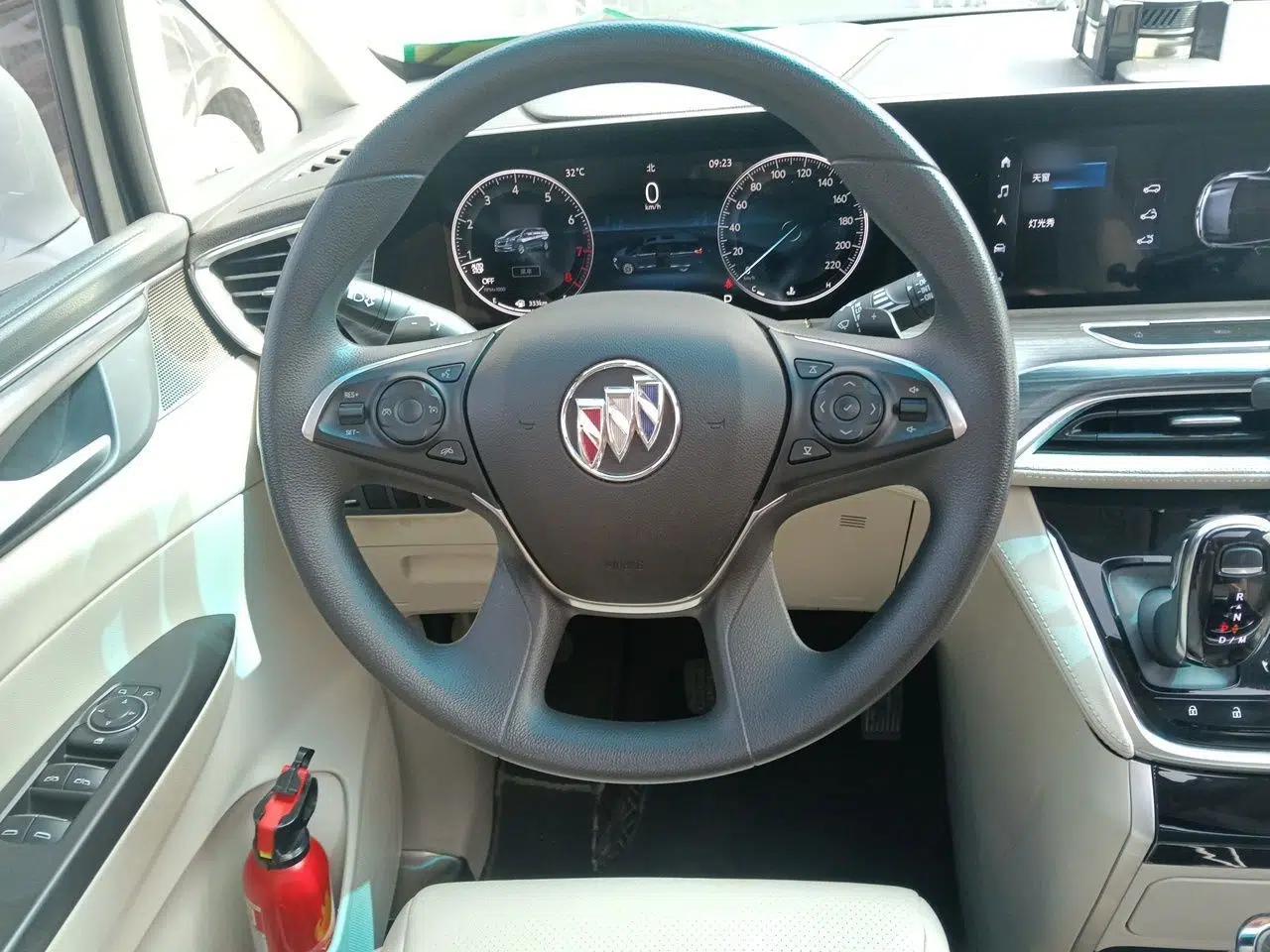 Buick GL8 2020 ES Land Cruiser 653T Comfort Edition — миниатюра 10