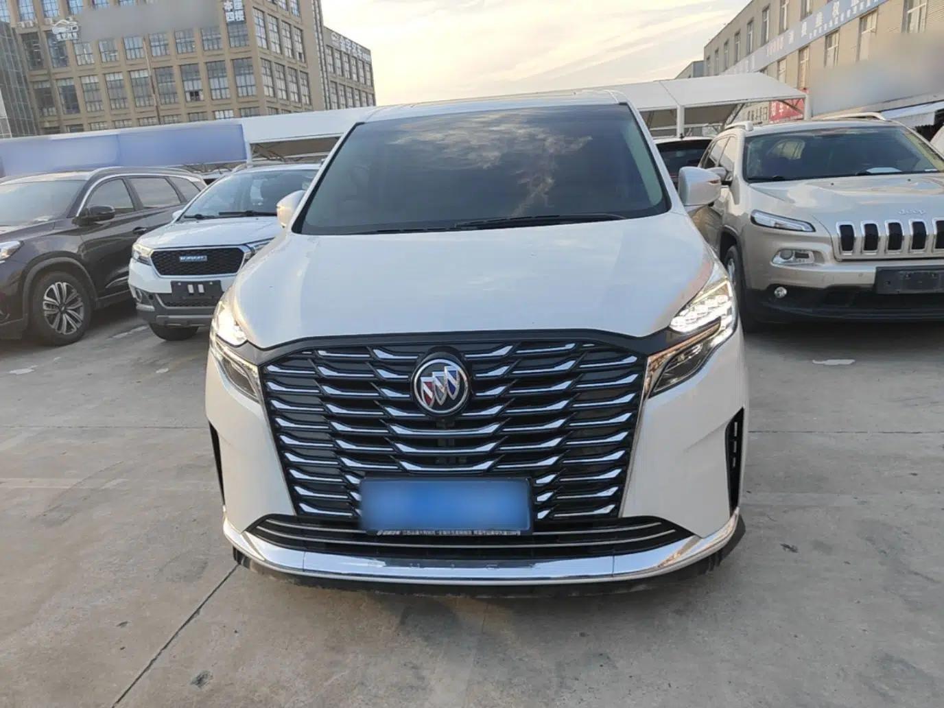 Buick GL8 2023 ES Lu Zun Comfort Model — миниатюра 2