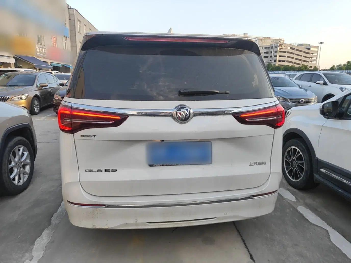 Buick GL8 2023 ES Lu Zun Comfort Model — миниатюра 5