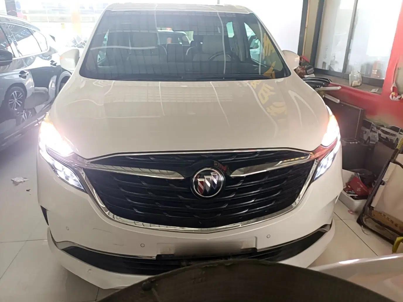 Buick GL8 2021 ES Land Cruiser 653T Luxury Edition — миниатюра 2