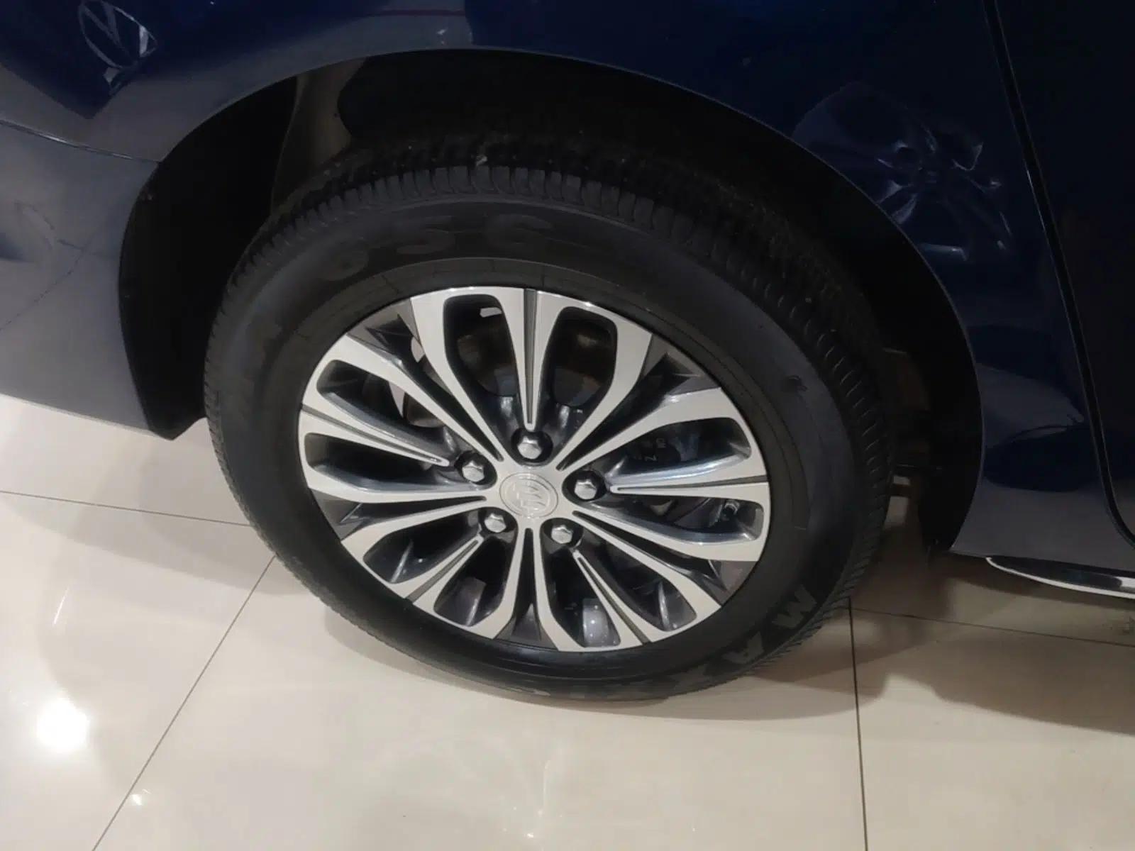 Buick GL8 2023 Land Business Class Smart Deluxe Model — миниатюра 11
