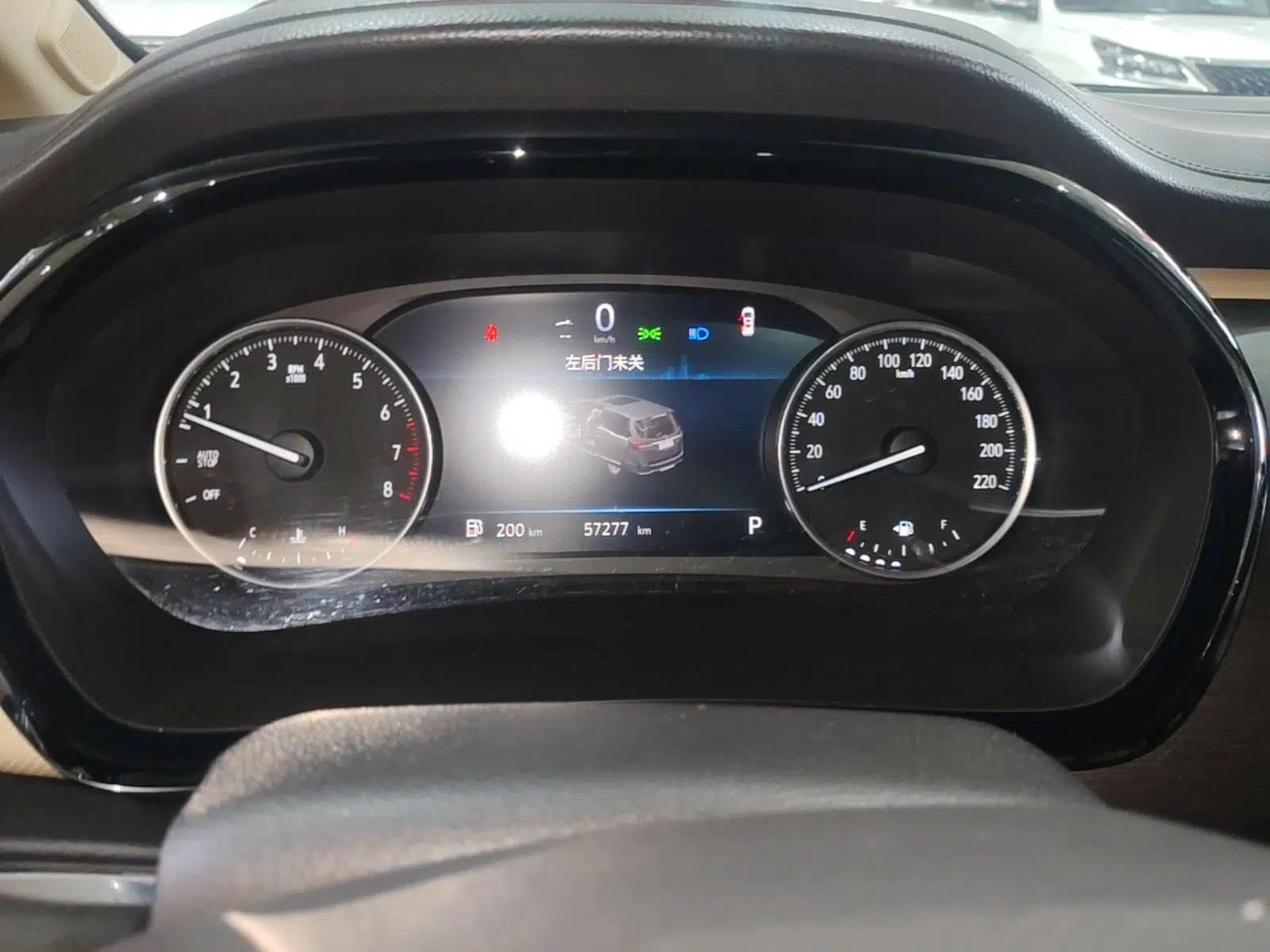 Buick GL8 2023 Land Business Class Smart Deluxe Model — миниатюра 14