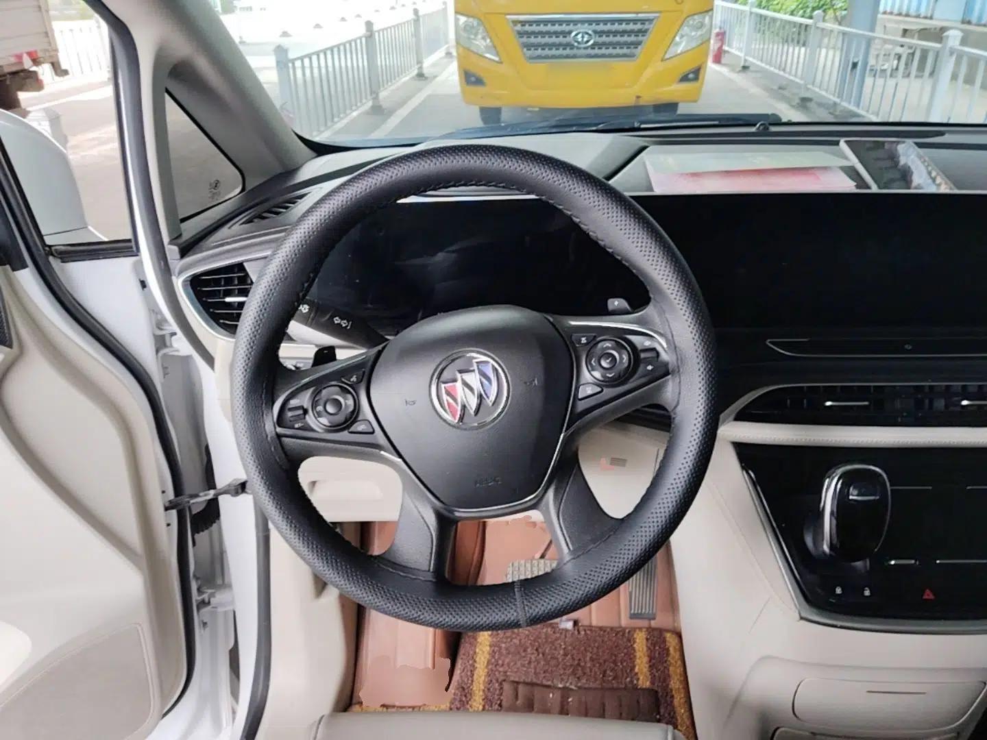 Buick GL8 2021 ES Landtrek 653T Comfort Edition — миниатюра 13