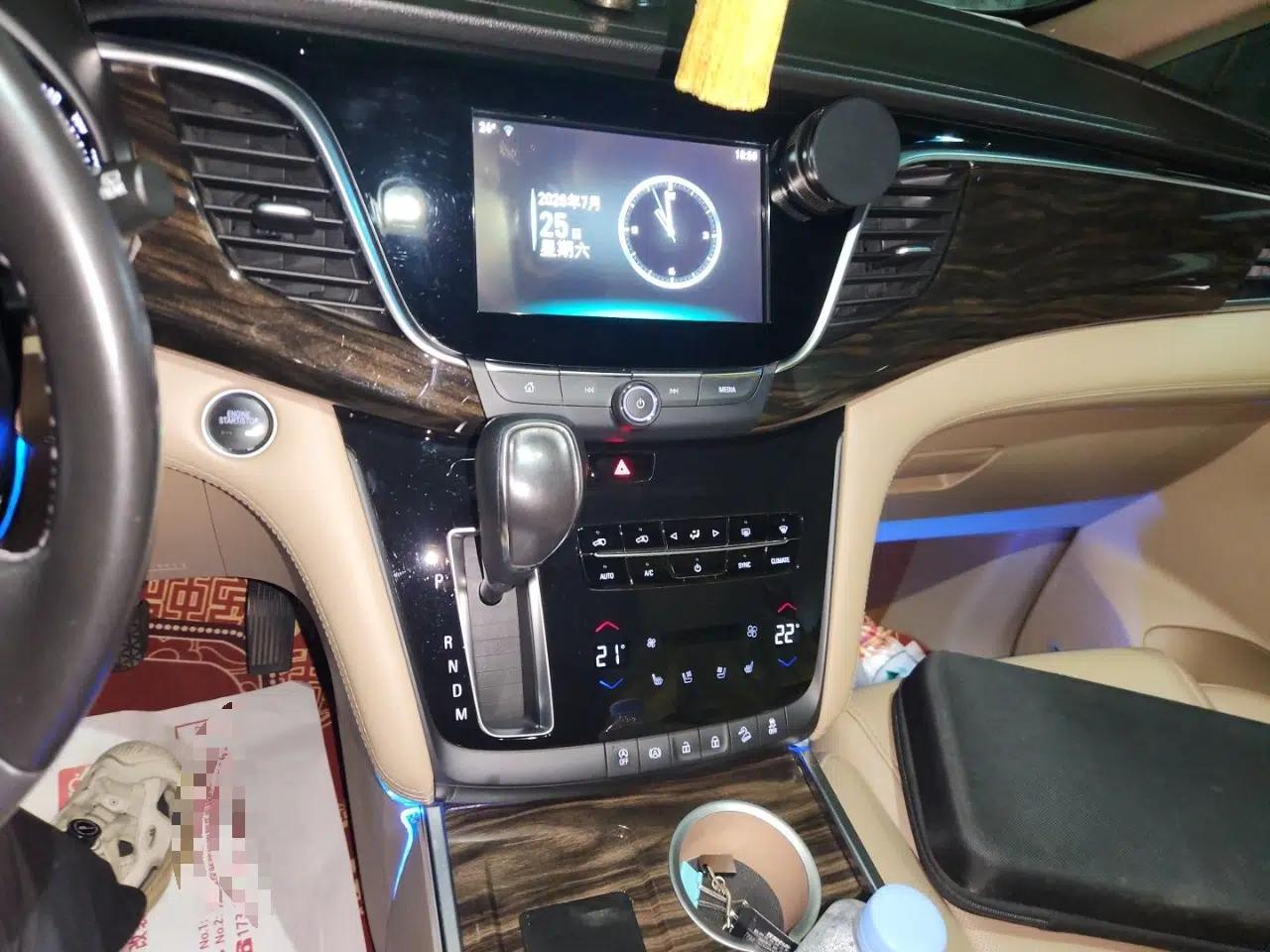Buick GL8 2018 ES 28T Flagship Model China VI Standard — миниатюра 13