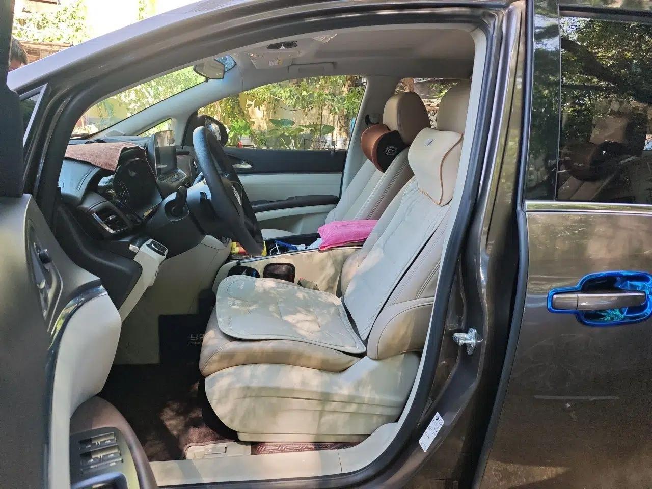 Buick GL8 2023 Land Executive Class Comfort Model — миниатюра 15