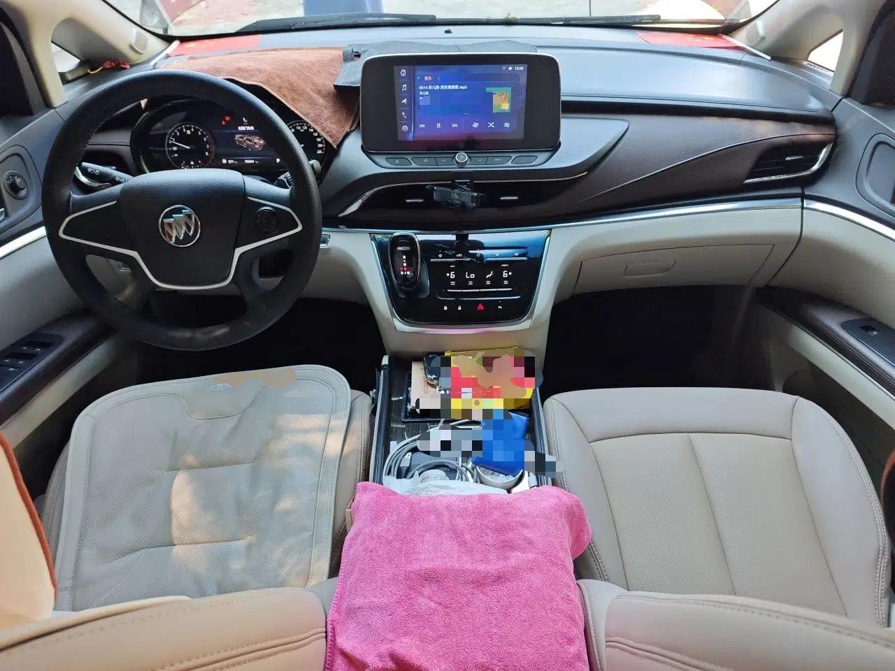 Buick GL8 2023 Land Executive Class Comfort Model — миниатюра 9