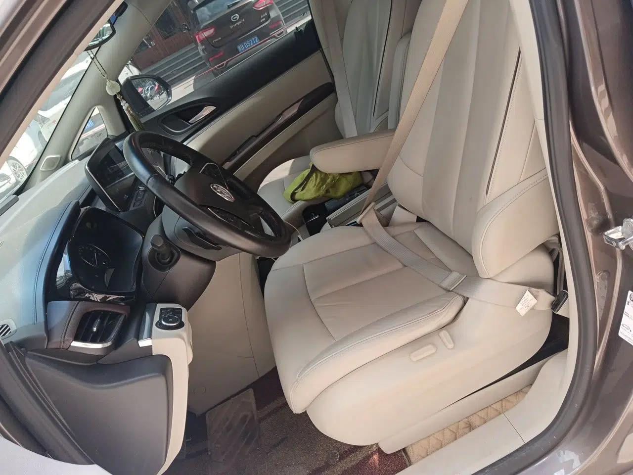Buick GL8 2020 Land Business Class 652T Luxury Model — миниатюра 15