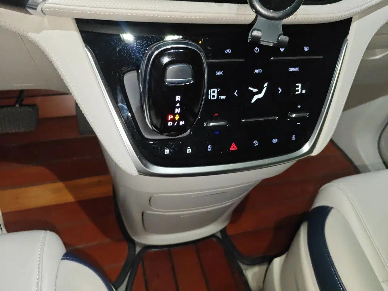 Buick GL8 2022 ES Landtrek 653T Comfort Edition — миниатюра 14