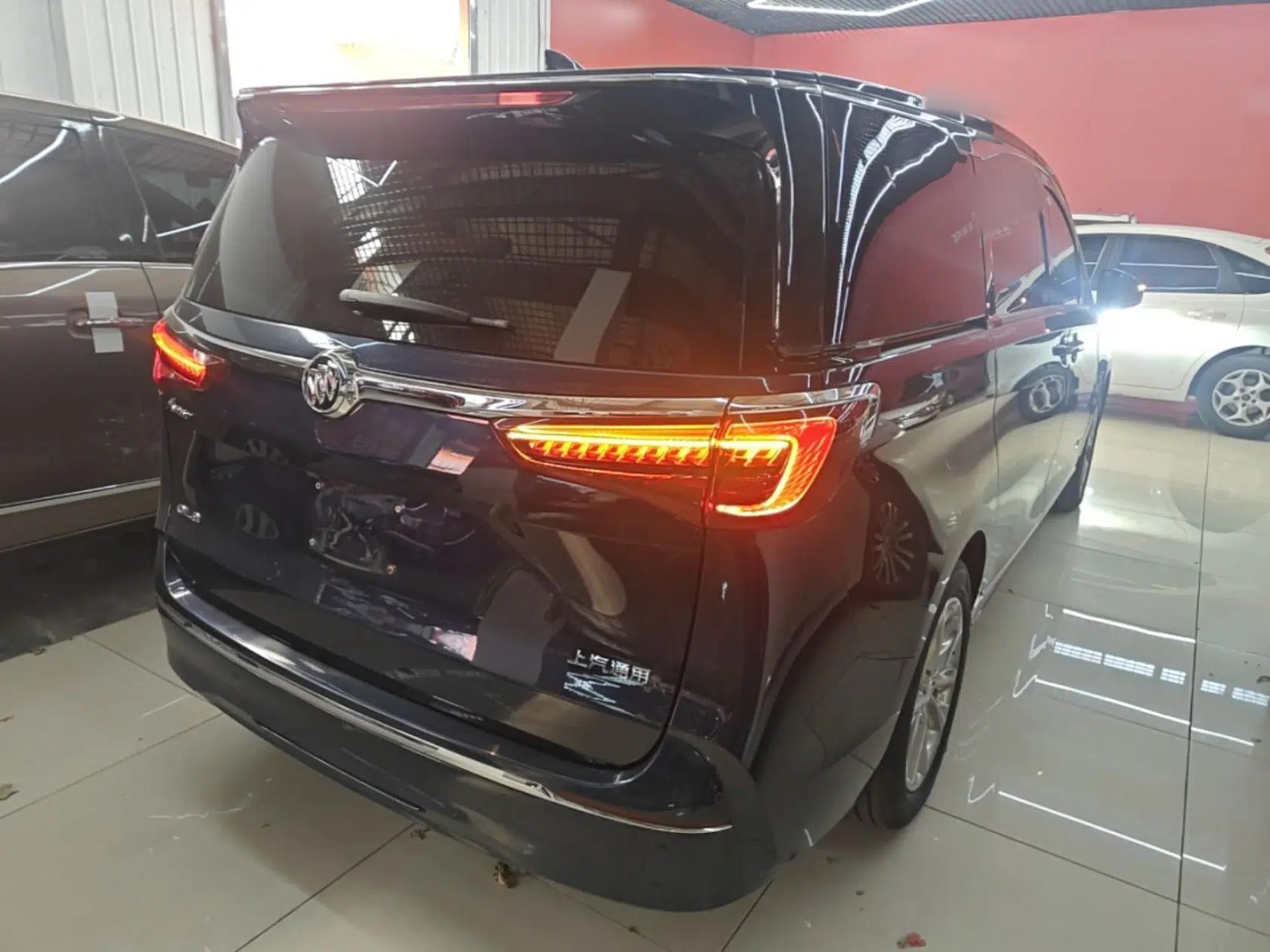 Buick GL8 2021 Avenir Aivia Four-Seat Prestige Edition — миниатюра 6