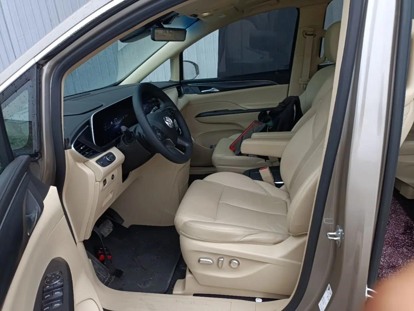 Buick GL8 2023 ES Lu Zun Deluxe Model — миниатюра 17