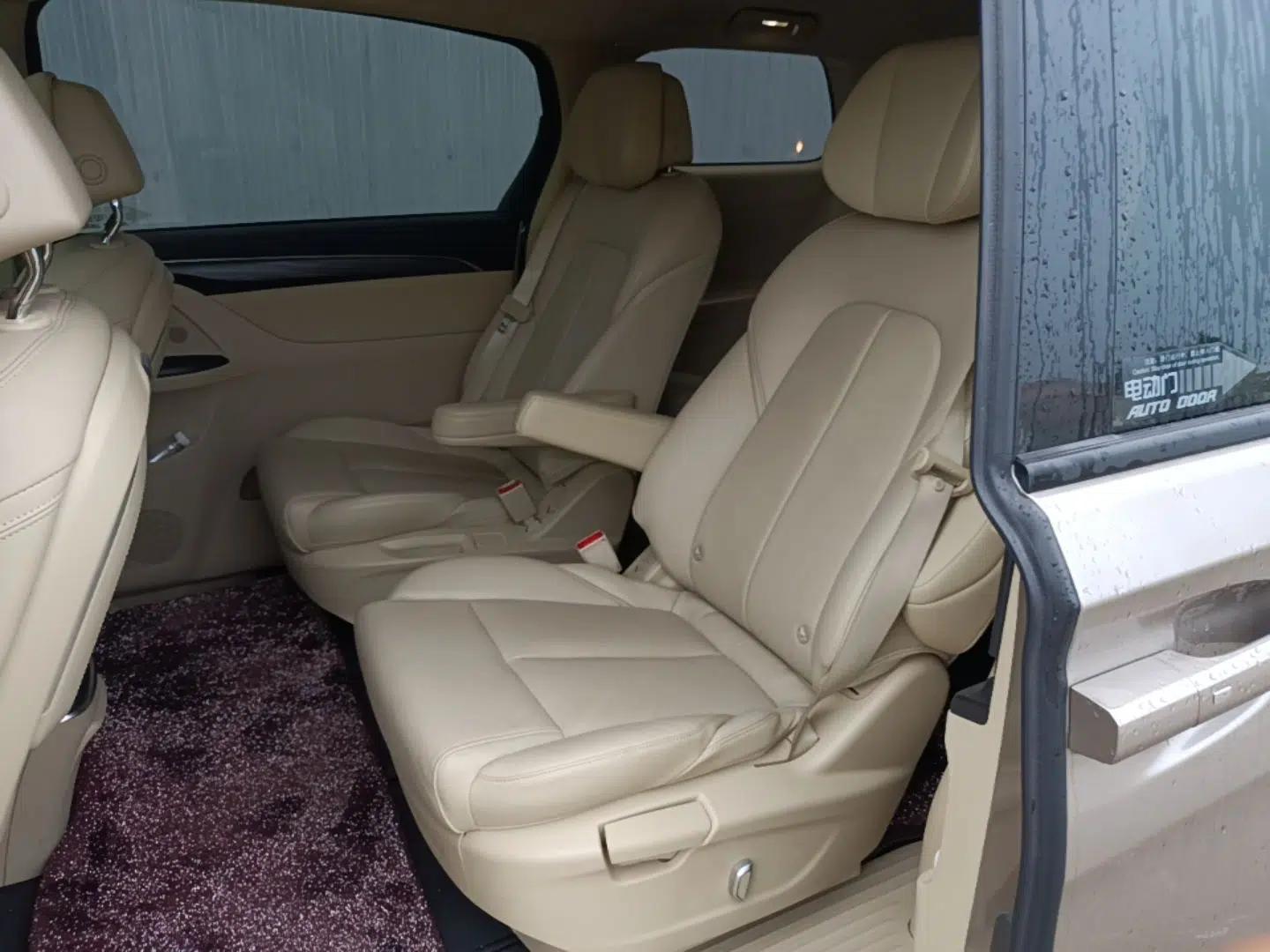 Buick GL8 2023 ES Lu Zun Deluxe Model — миниатюра 20