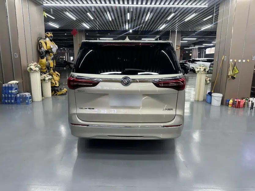 Buick GL8 2022 ES Land Cruiser 653T Luxury Model — миниатюра 3