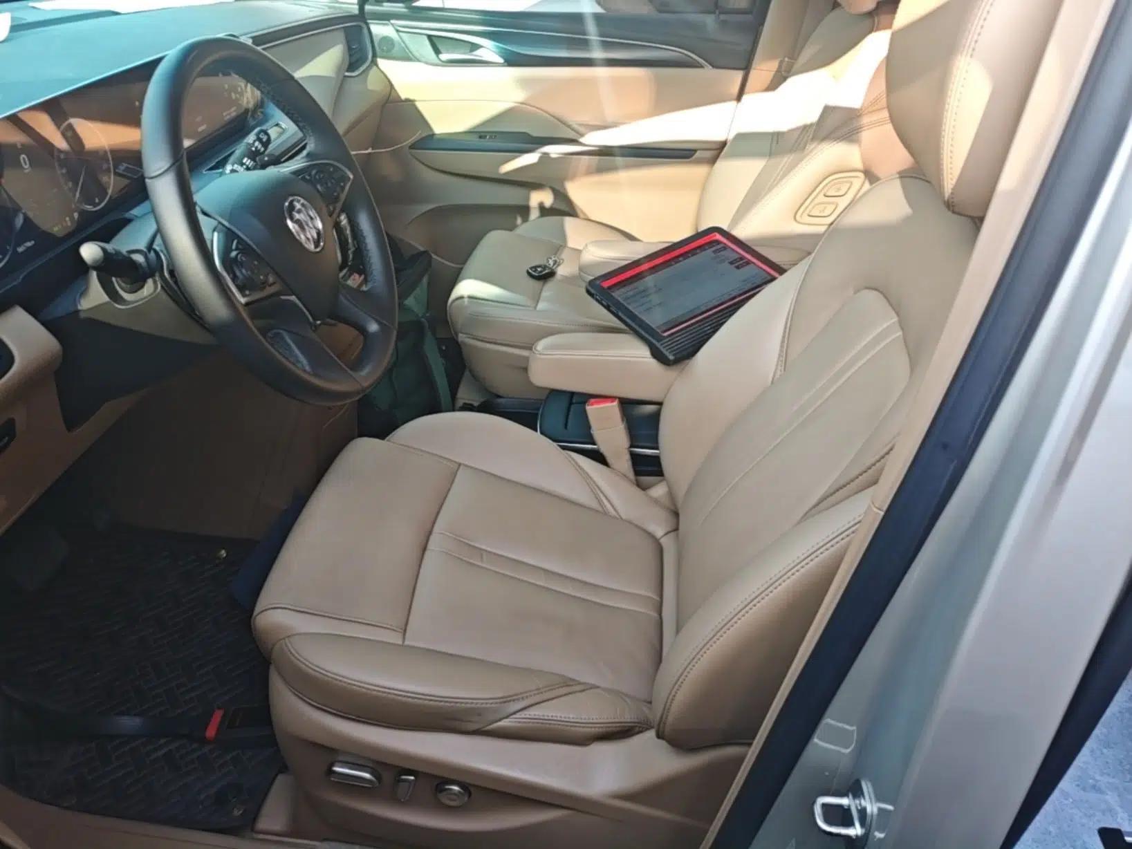 Buick GL8 2021 ES Land Cruiser 653T Luxury Edition — миниатюра 17