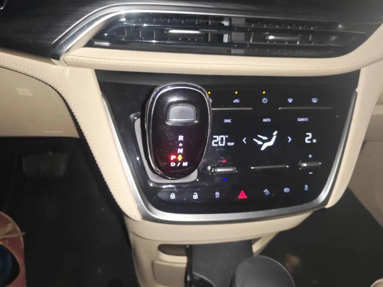 Buick GL8 2022 ES Landtrek 653T Luxury Edition — миниатюра 14