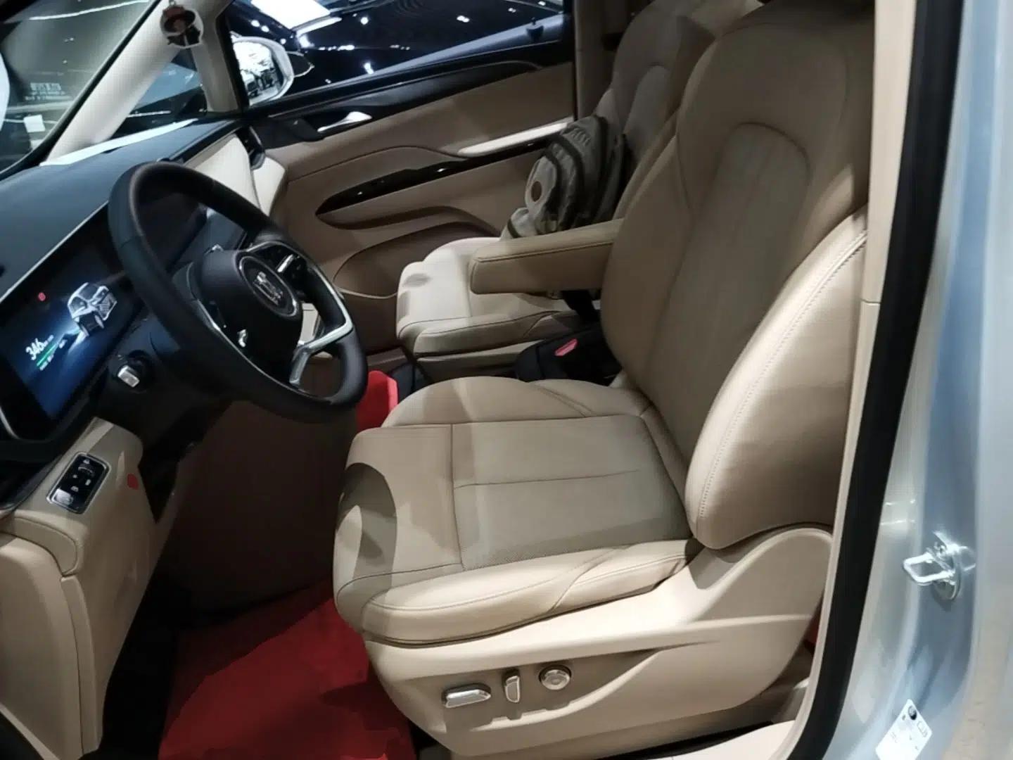 Buick GL8 New Energy 2025 Lu Shang Luxury Edition 7-Seater — миниатюра 17