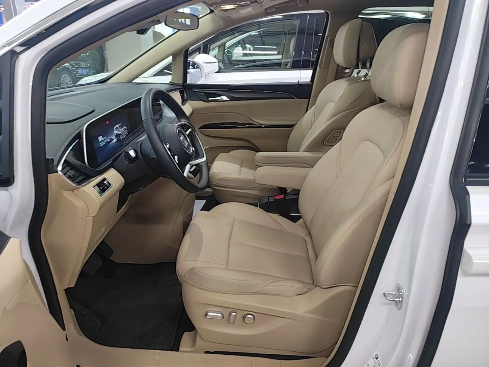Buick GL8 New Energy 2025 Lu Shang Luxury Edition 7-Seater — миниатюра 17