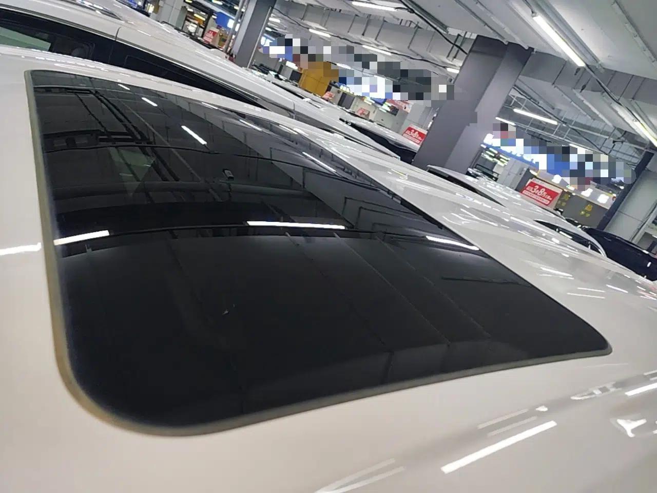 Buick GL8 New Energy 2025 Lu Shang Luxury Edition 7-Seater — миниатюра 7