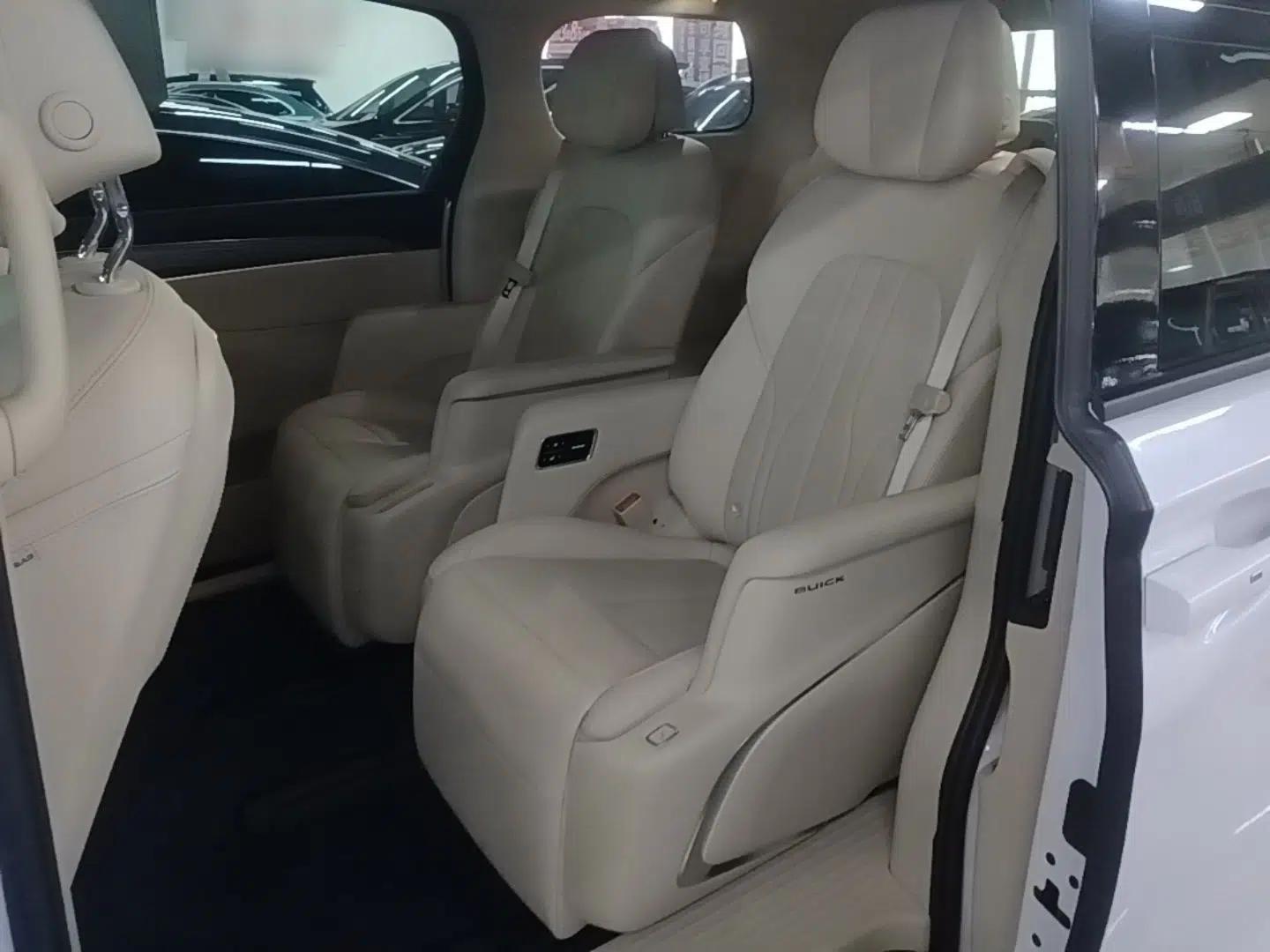 Buick GL8 New Energy 2025 Lu Shang Luxury Edition 7-Seater — миниатюра 30