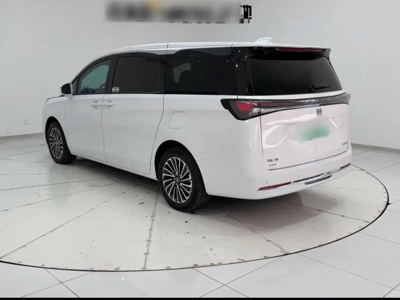 Buick GL8 New Energy 2025 Lu Shang Luxury Edition 7-Seater — миниатюра 13