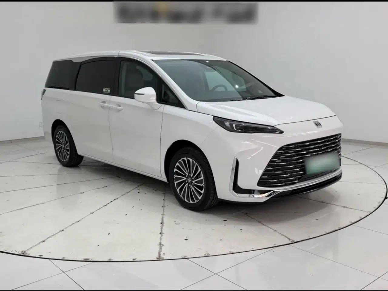 Buick GL8 New Energy 2025 Lu Shang Luxury Edition 7-Seater — миниатюра 3