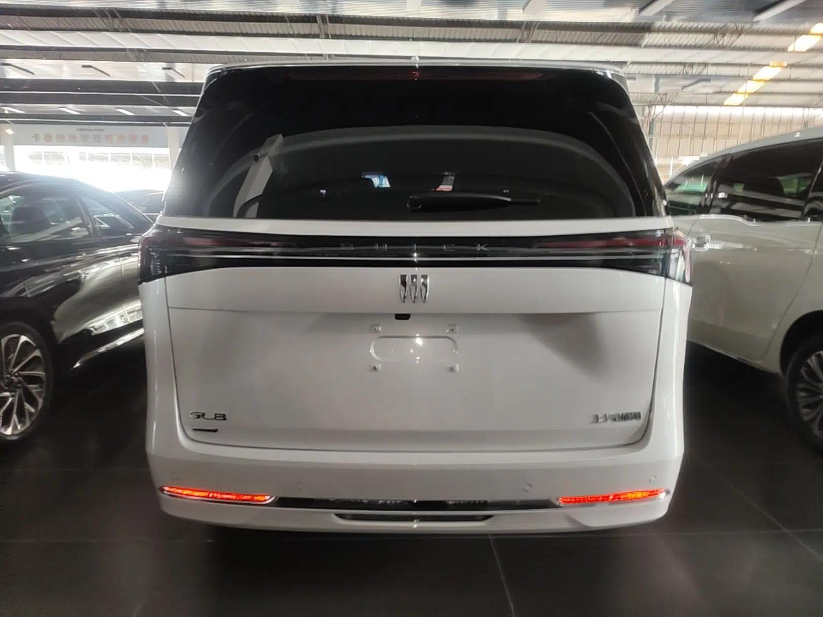 Buick GL8 New Energy 2025 Lu Shang Luxury Edition 7-Seater — миниатюра 5