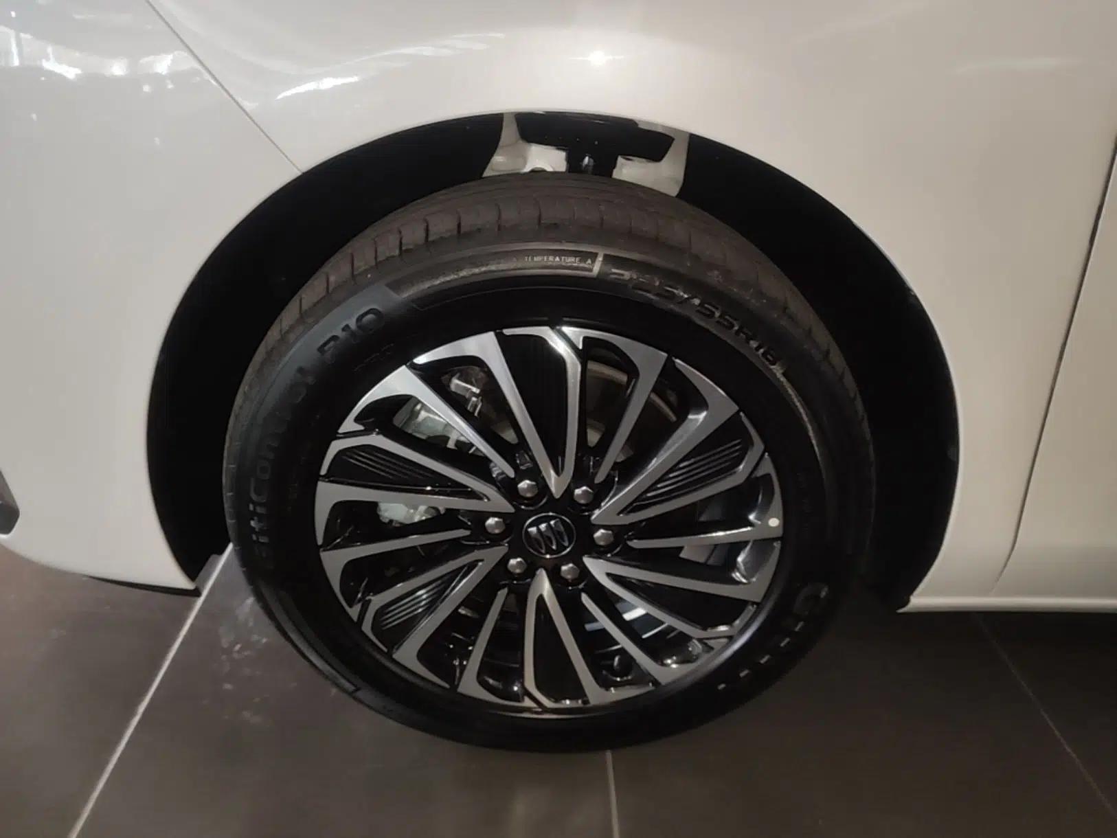 Buick GL8 New Energy 2025 Lu Shang Luxury Edition 7-Seater — миниатюра 10