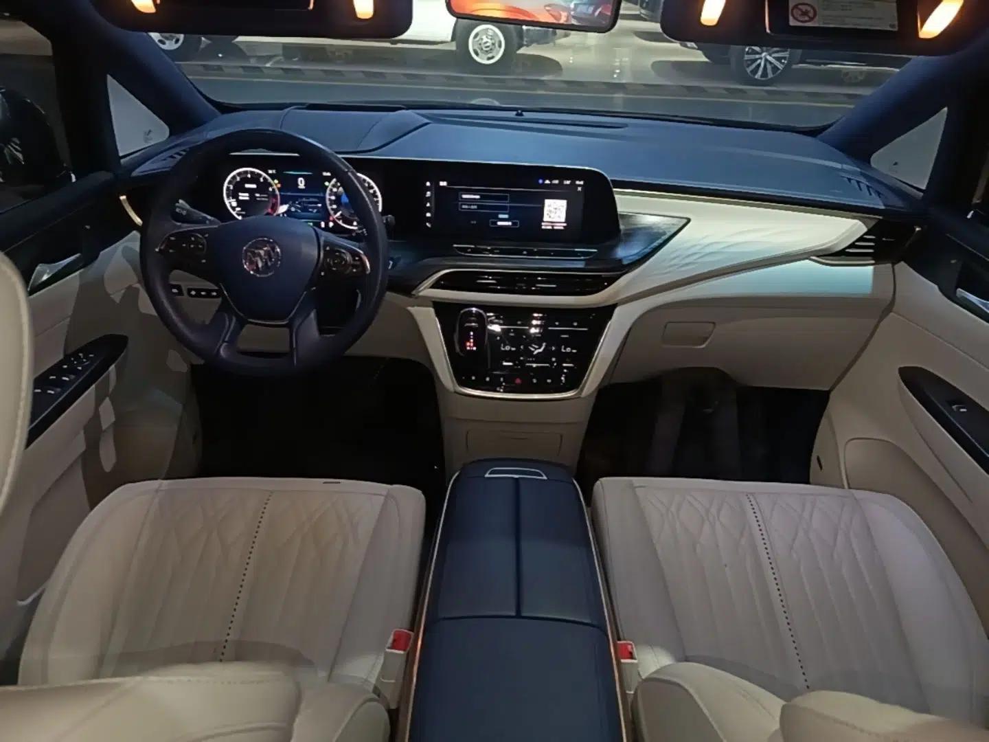 Buick GL8 2022 Avenir Avia Four-Seat Prestige Edition — миниатюра 12