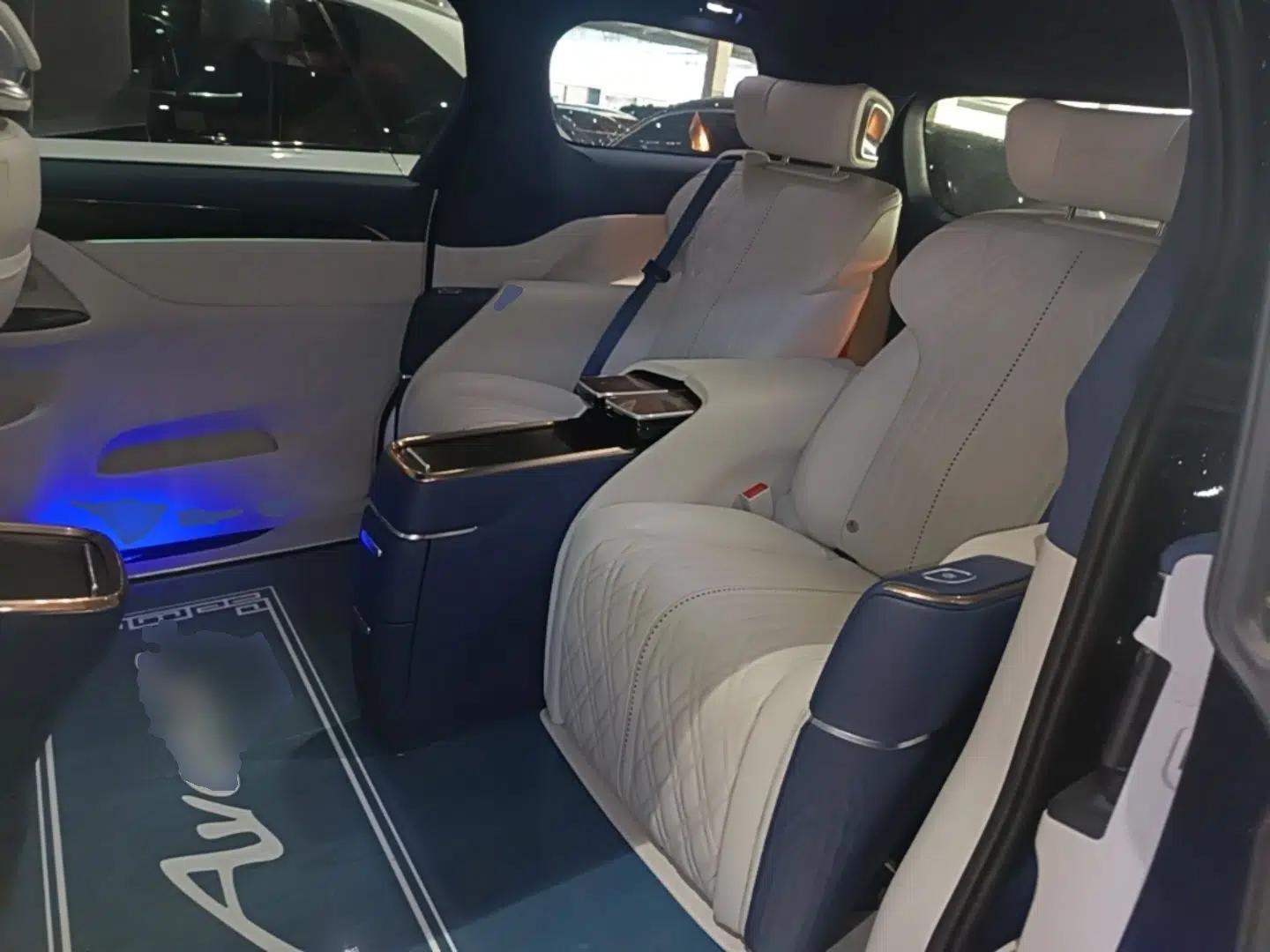 Buick GL8 2022 Avenir Avia Four-Seat Prestige Edition — миниатюра 20