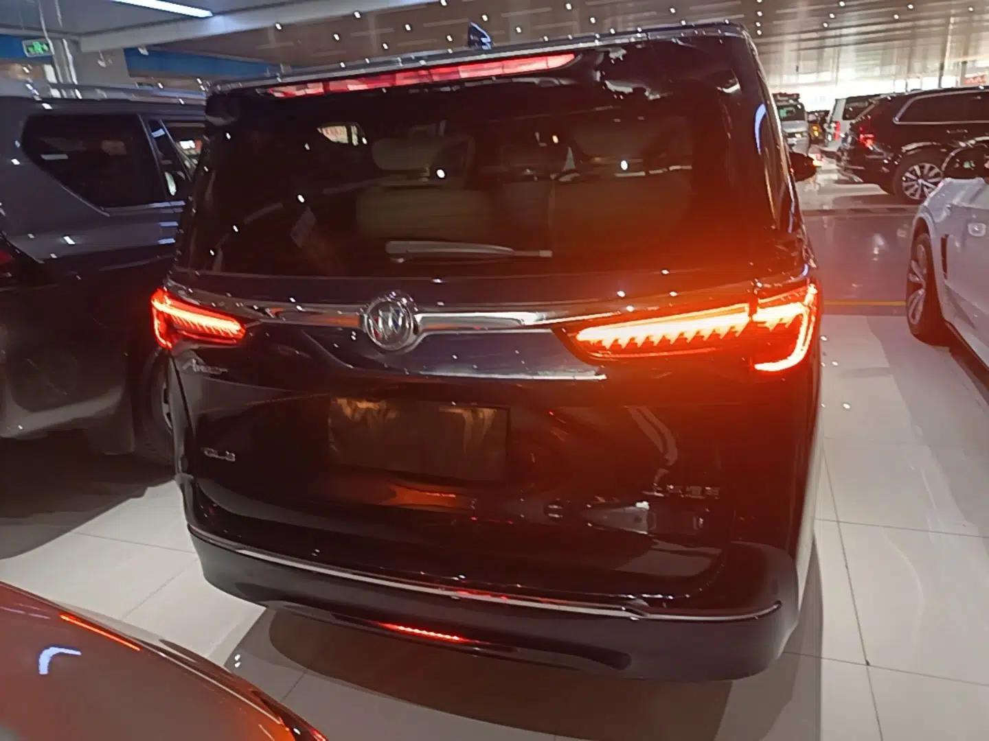 Buick GL8 2022 Avenir Avia Four-Seat Prestige Edition — миниатюра 5