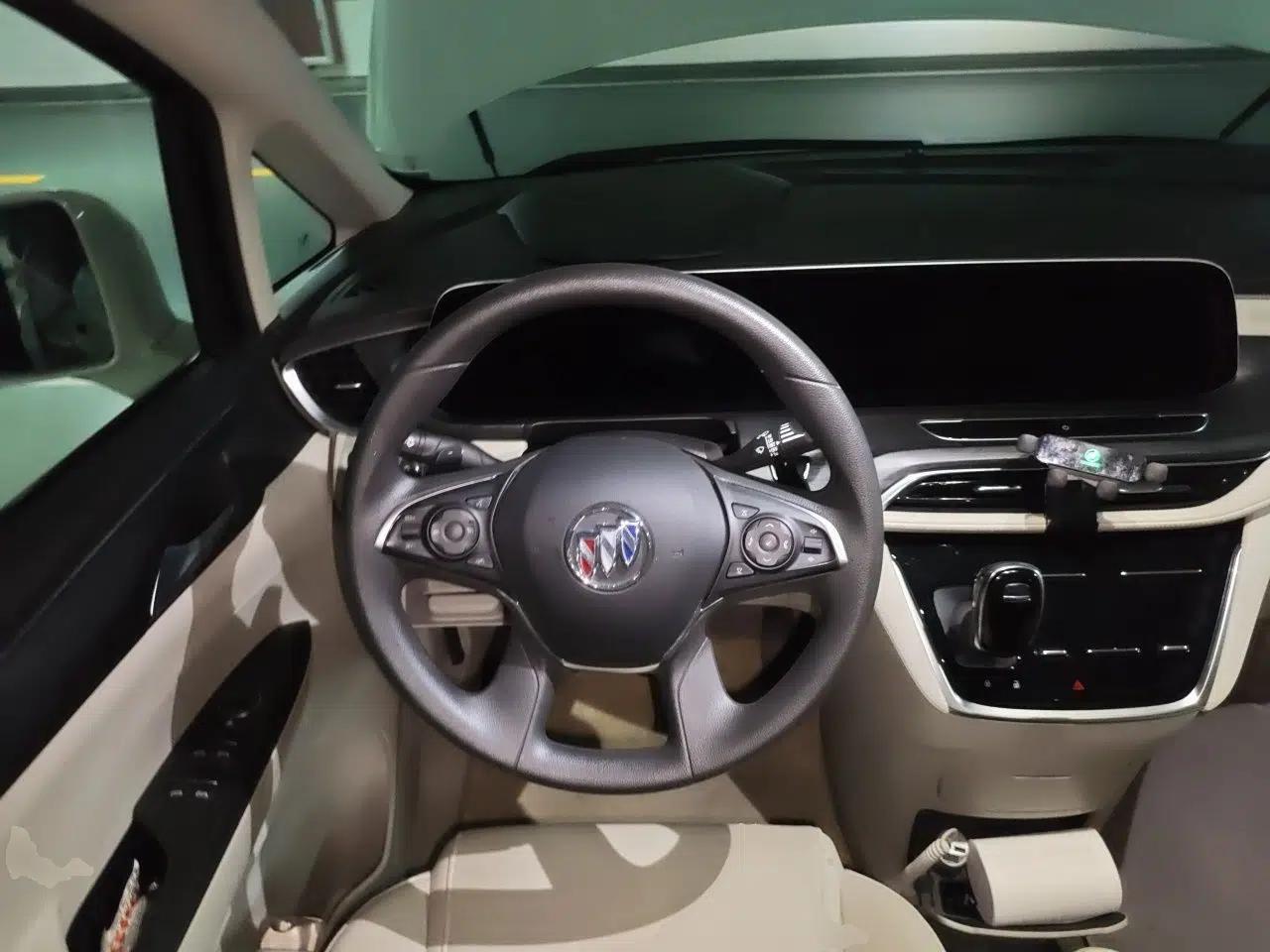 Buick GL8 2023 ES Lu Zun Comfort Model — миниатюра 10