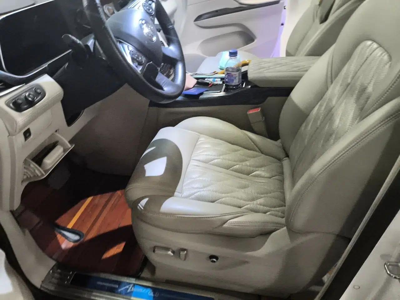 Buick GL8 2020 ES Land Cruiser 653T Comfort Edition — миниатюра 15