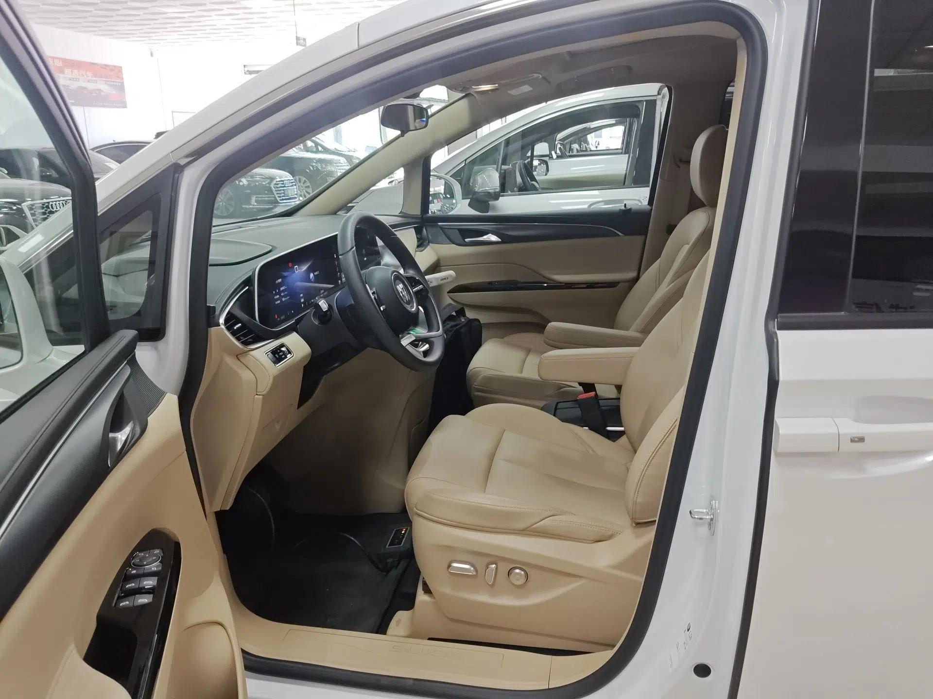 Buick GL8 New Energy 2025 Lushang First-Drive Edition 7-Seater — миниатюра 17
