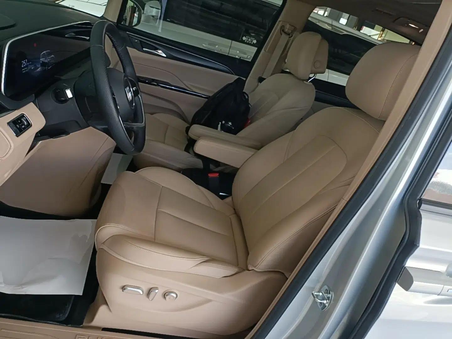 Buick GL8 New Energy 2025 Lu Shang Smart Enjoyment Edition 7-Seater — миниатюра 17