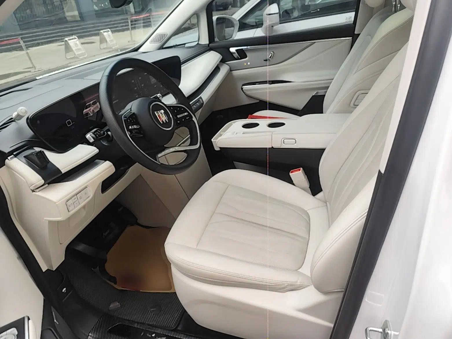 Buick GL8 New Energy 2024 Lu Zun Deluxe Edition 7-Seater — миниатюра 26