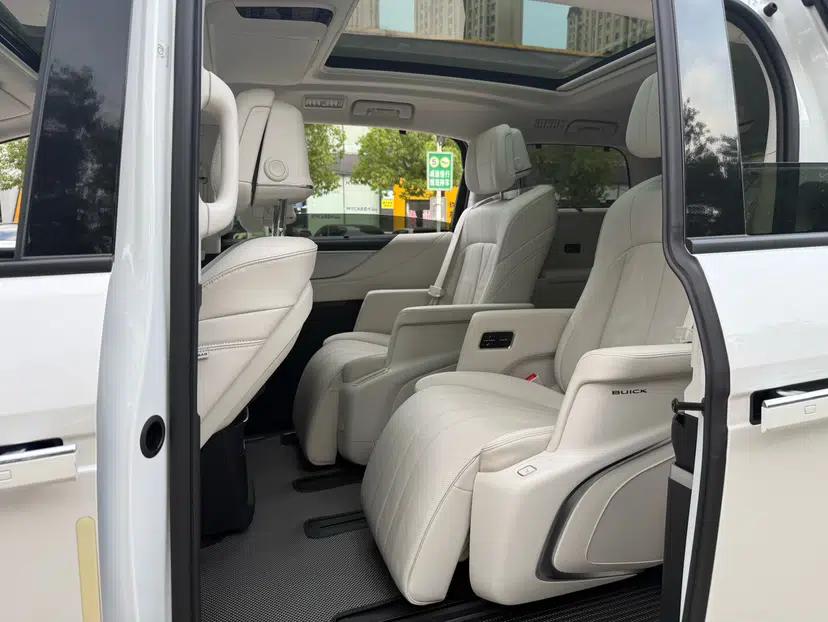 Buick GL8 New Energy 2024 Lu Zun Deluxe Edition 7-Seater — миниатюра 38