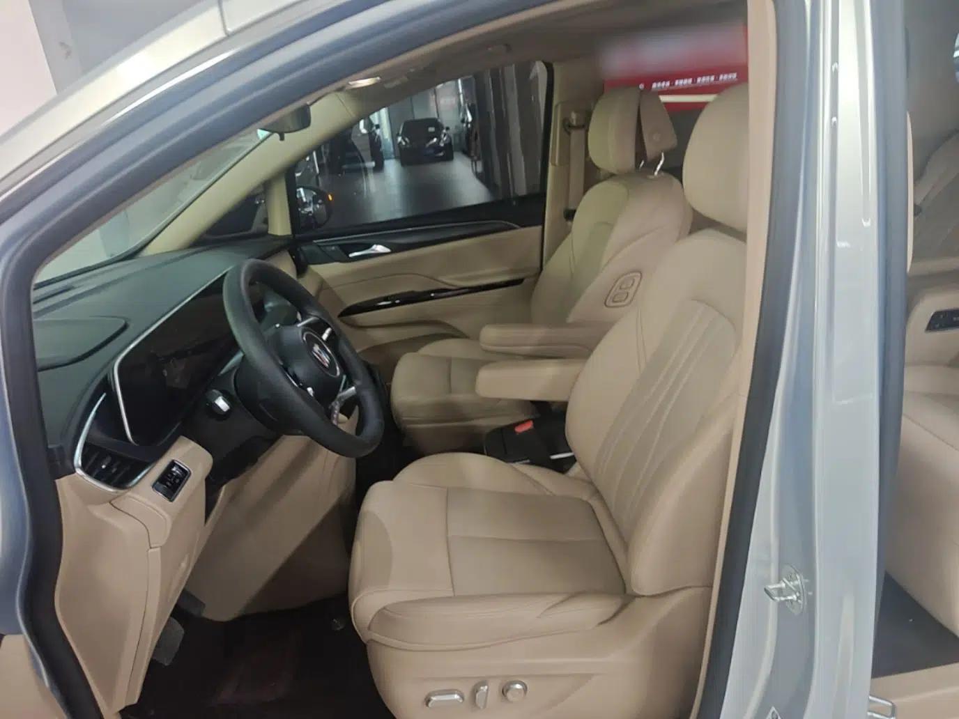 Buick GL8 New Energy 2025 Lu Shang Luxury Edition 7-Seater — миниатюра 17