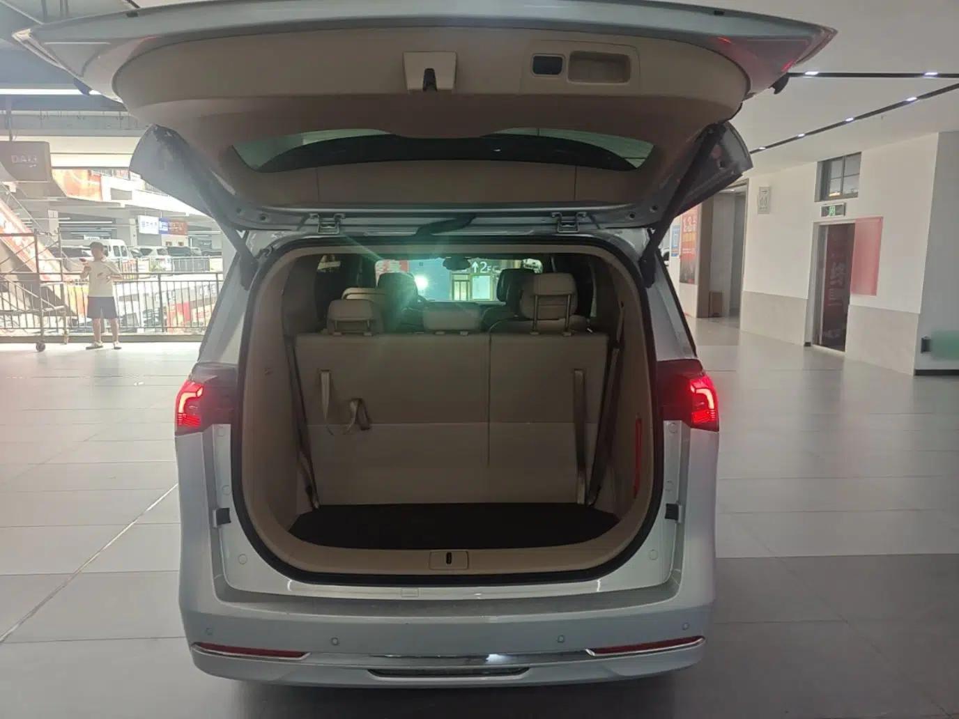 Buick GL8 New Energy 2025 Lu Shang Luxury Edition 7-Seater — миниатюра 22