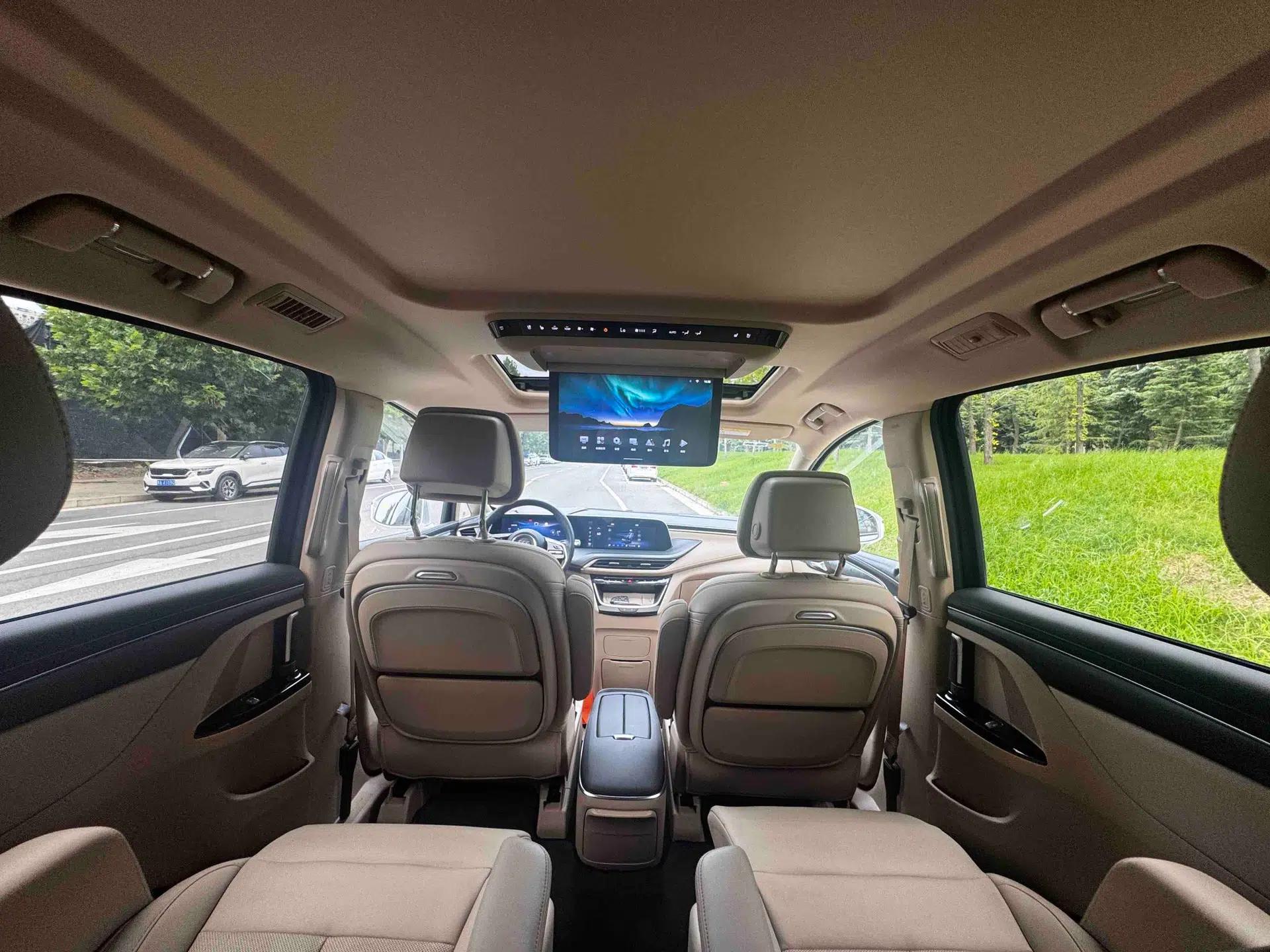 Buick GL8 New Energy 2025 Lu Shang Luxury Edition 7-Seater — миниатюра 29