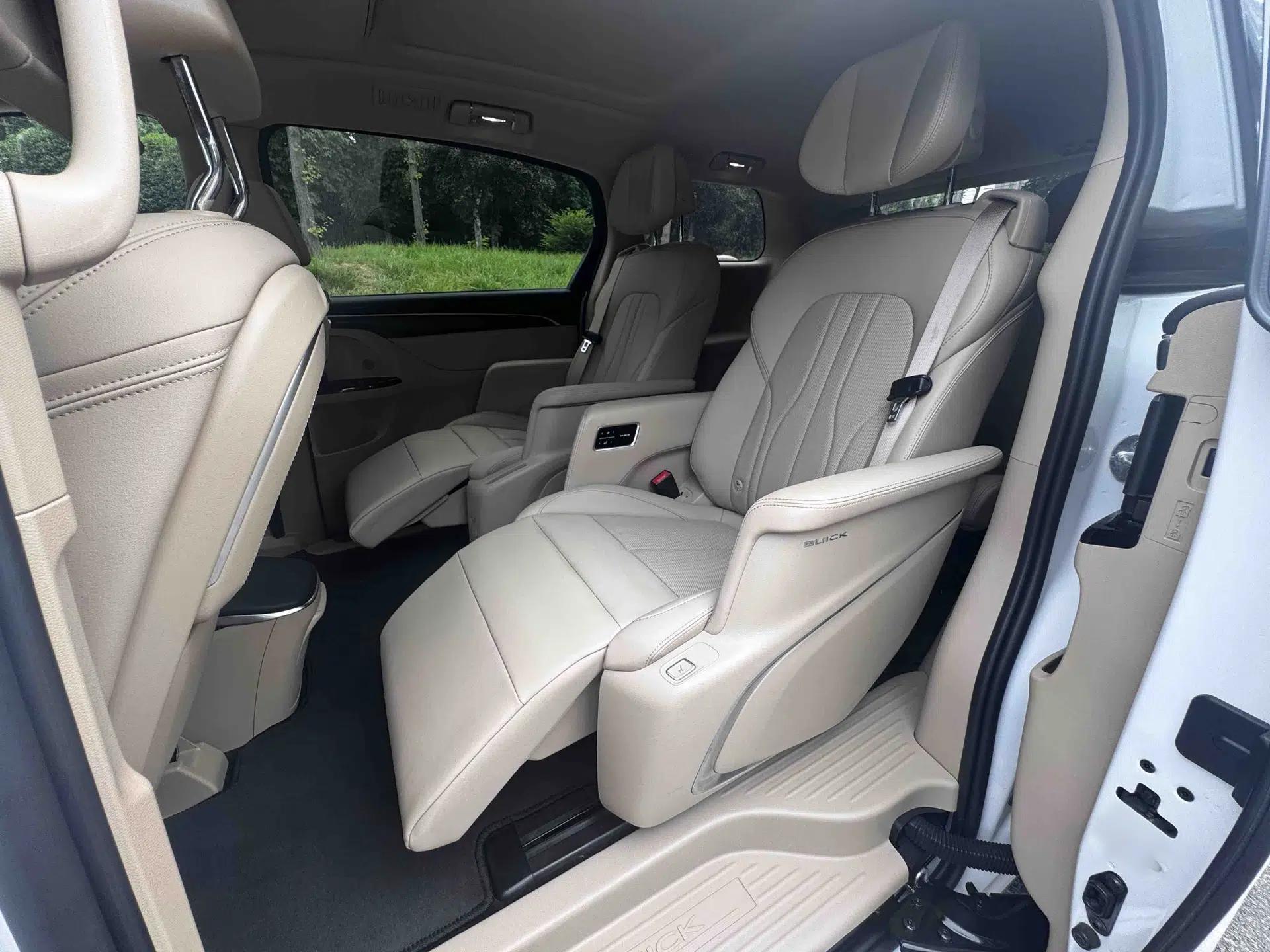 Buick GL8 New Energy 2025 Lu Shang Luxury Edition 7-Seater — миниатюра 32