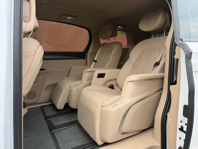 Buick GL8 New Energy 2025 Lu Shang Luxury Edition 7-Seater — миниатюра 33