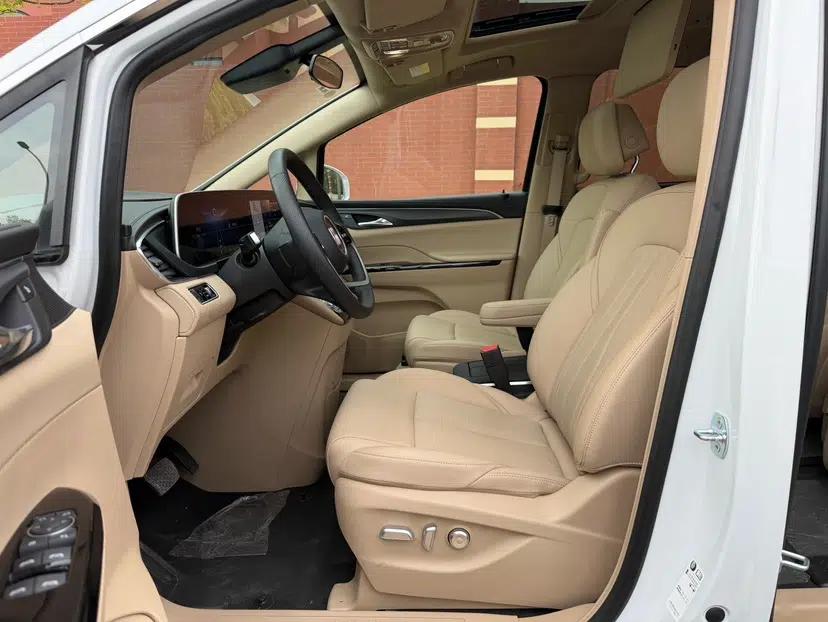Buick GL8 New Energy 2025 Lu Shang Luxury Edition 7-Seater — миниатюра 34