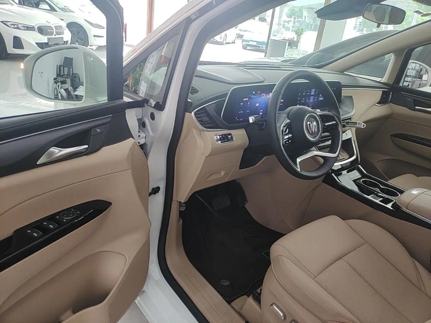 Buick GL8 New Energy 2025 Lu Shang Luxury Edition 7-Seater — миниатюра 18