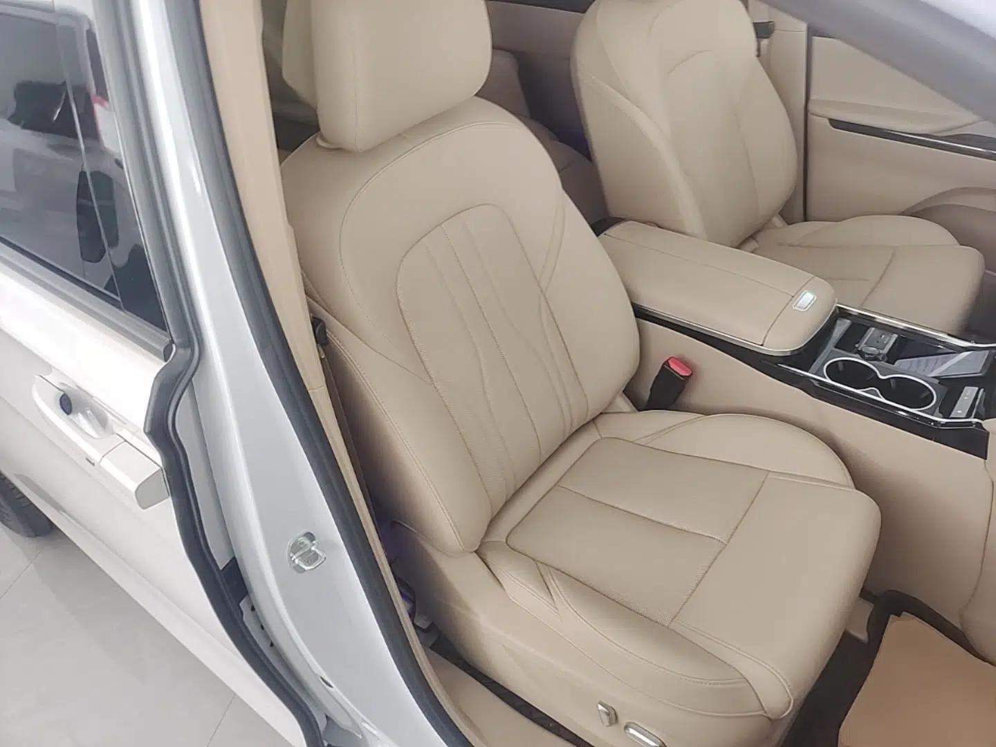 Buick GL8 New Energy 2025 Lu Shang Luxury Edition 7-Seater — миниатюра 19