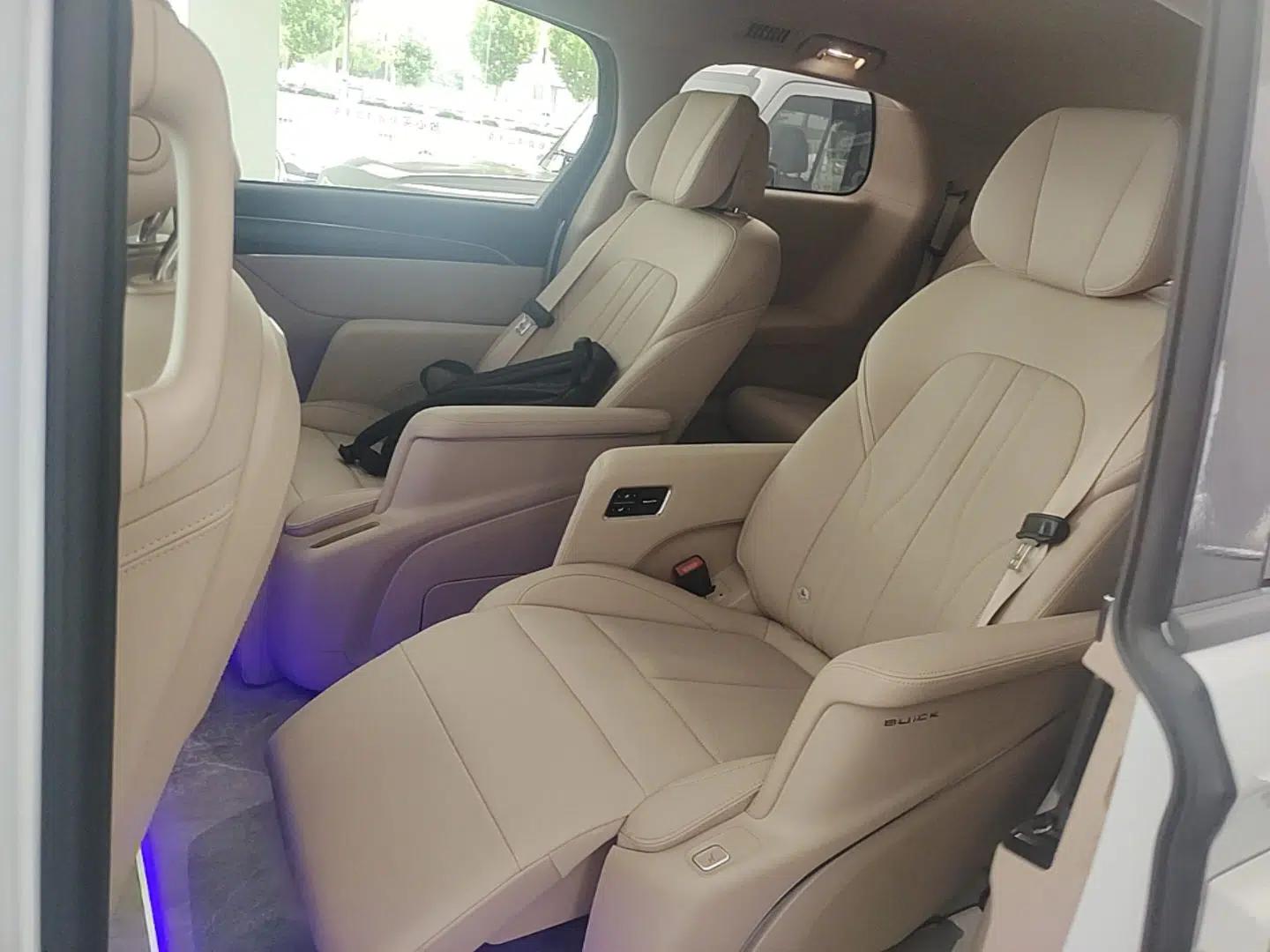 Buick GL8 New Energy 2025 Lu Shang Luxury Edition 7-Seater — миниатюра 20