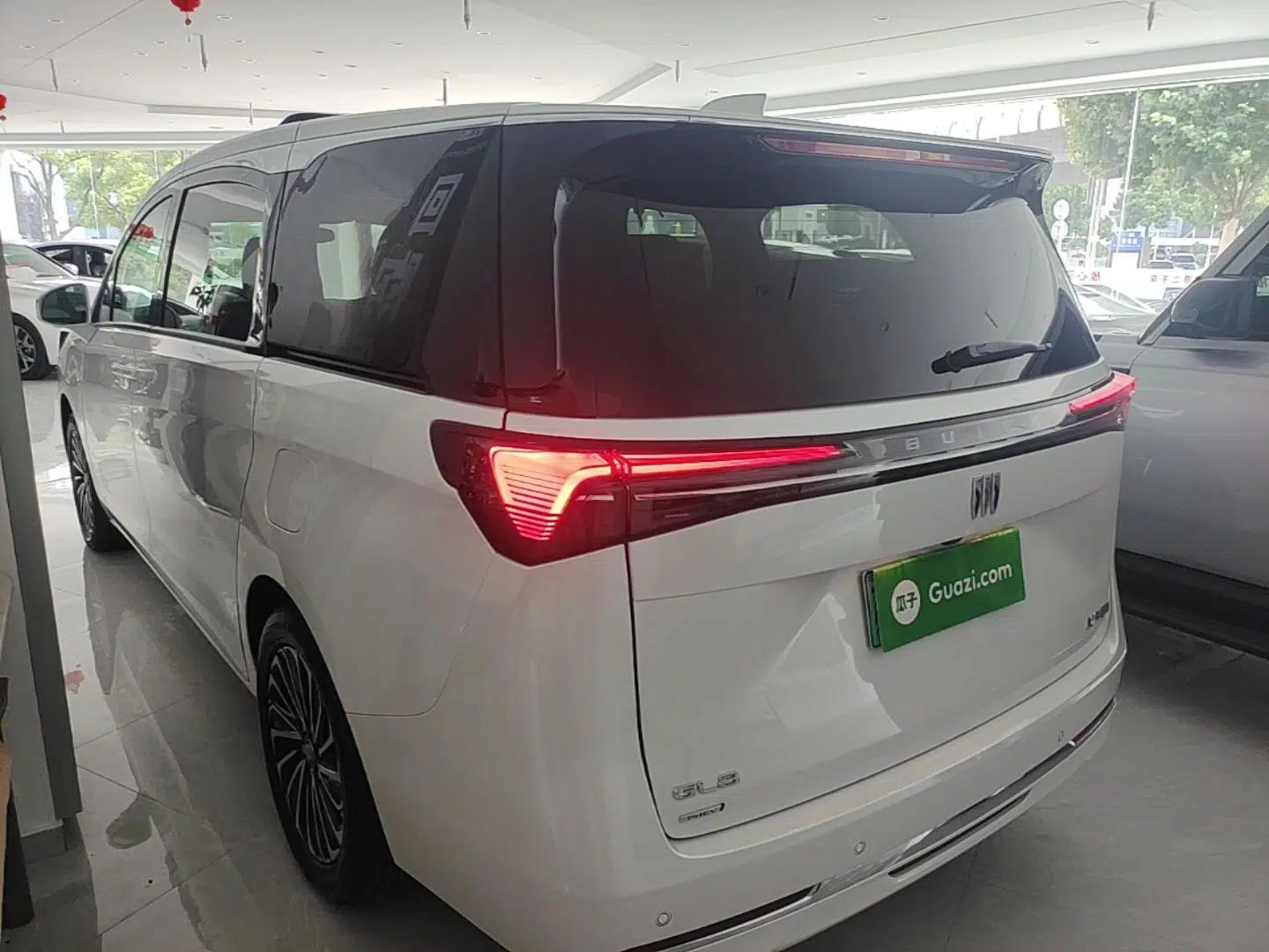 Buick GL8 New Energy 2025 Lu Shang Luxury Edition 7-Seater — миниатюра 4